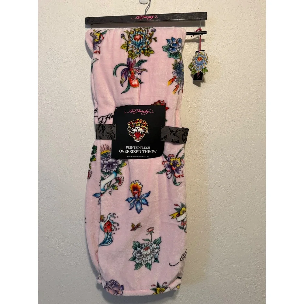 Ed Hardy Printed Plush Oversized Throw Blanket Pink Tattoo Tiger Floral 60x70